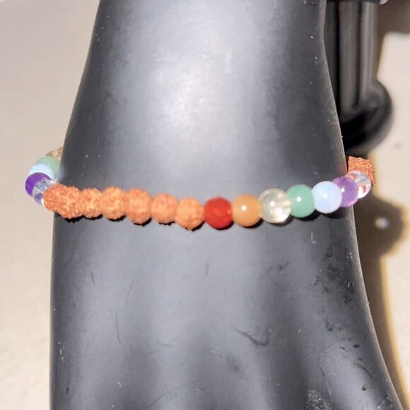 Vintage Stretch bracelet with brown rough beads and  7 bead shakra pattern NWOT - Picture 3 of 6